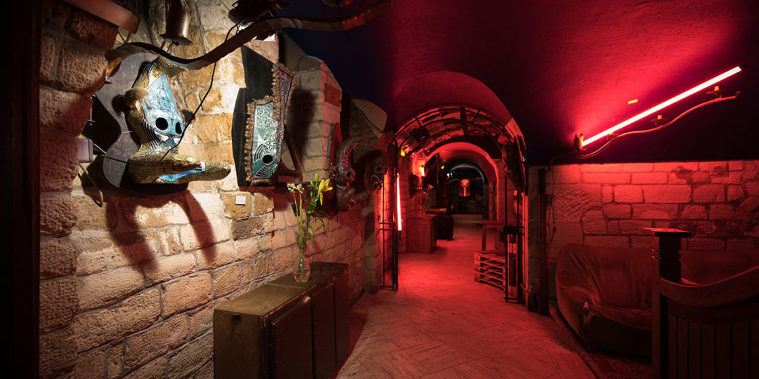 Nos meilleurs bars insolites à Paris (Top 3) Save my brain